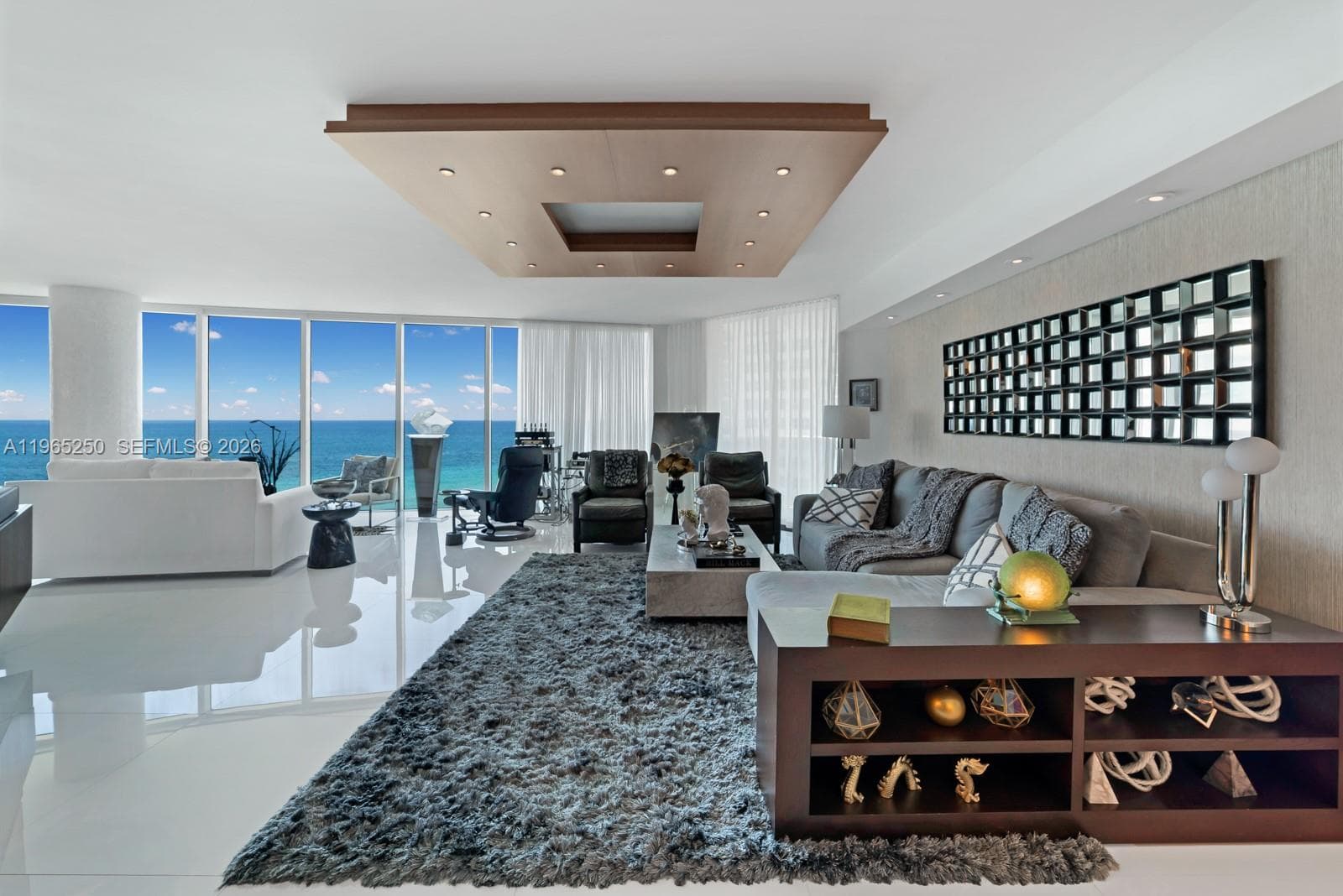 2711 Ocean Dr 5