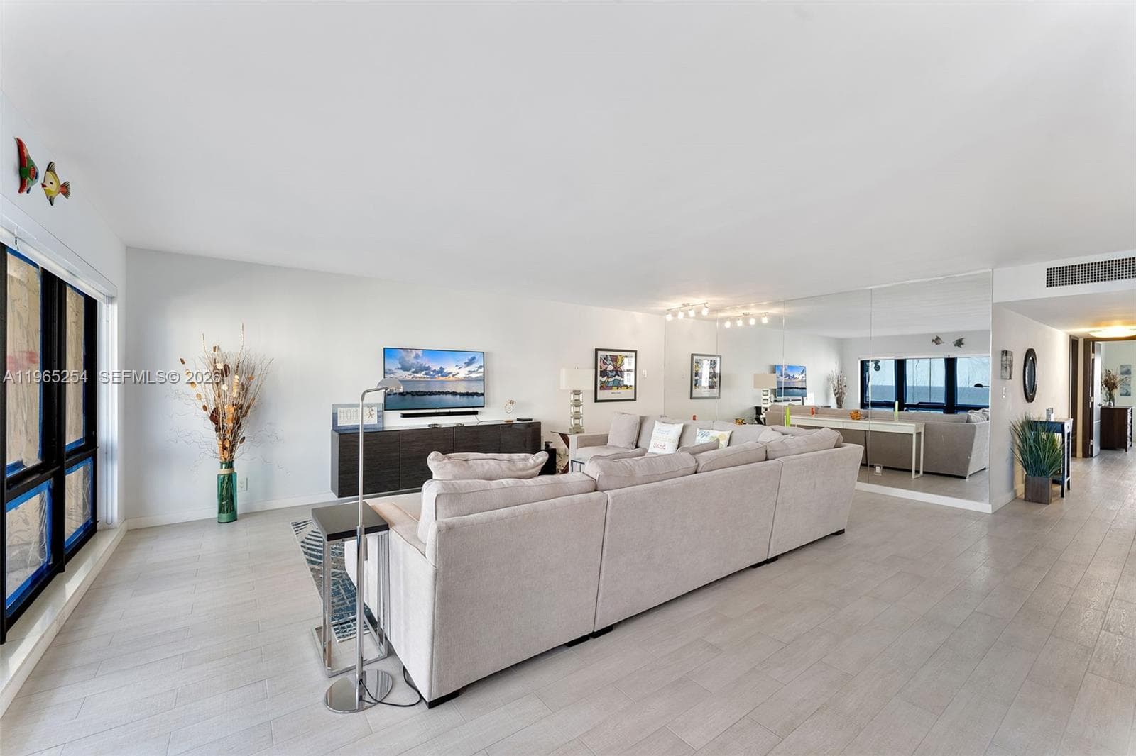 5100 Ocean Blvd 2
