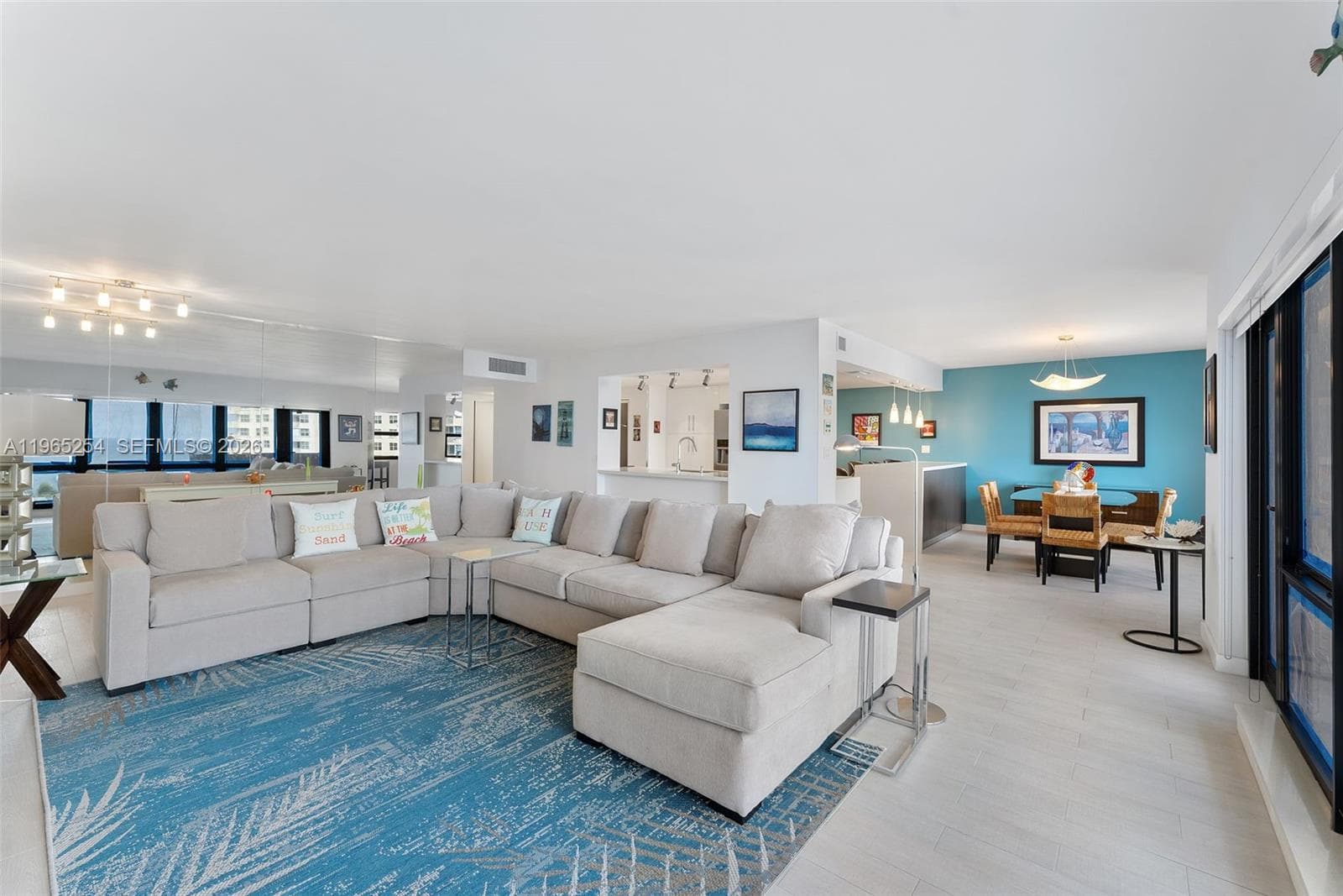 5100 Ocean Blvd 1
