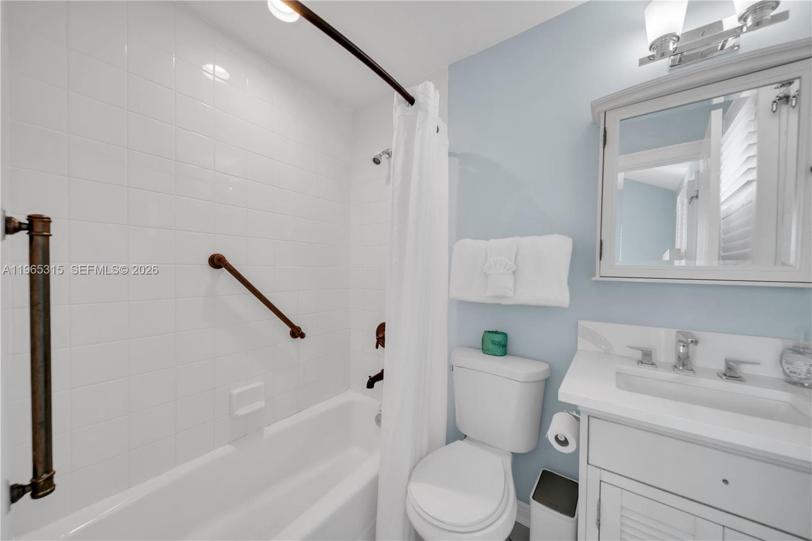 7026 Harbor Village Dr photo 17