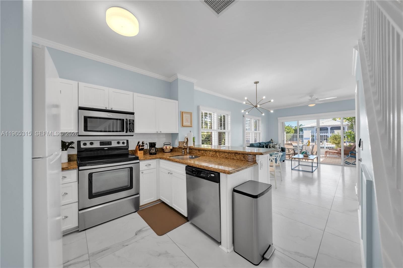 7026 Harbor Village Dr photo 8