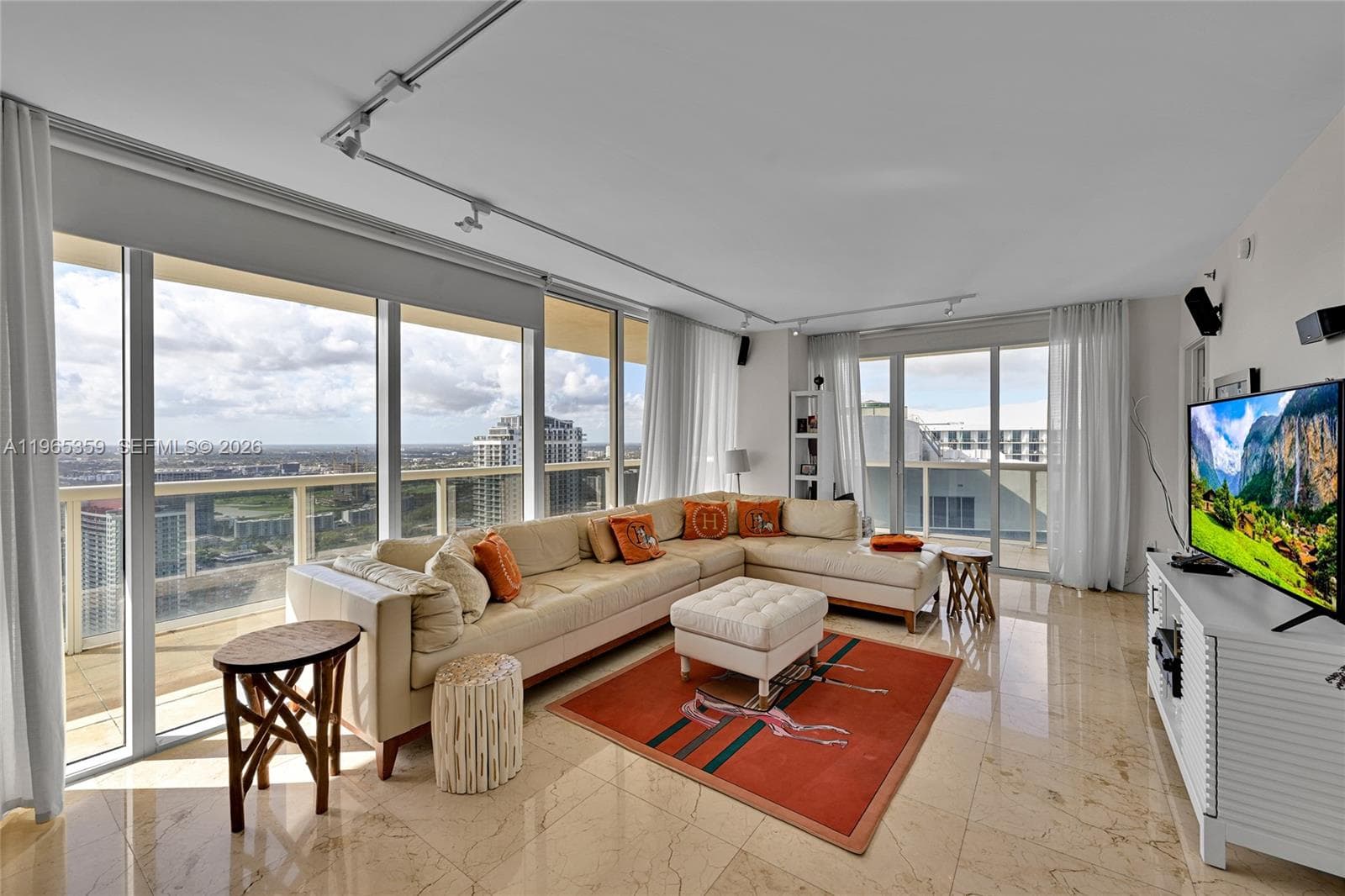 1830 Ocean Dr 2