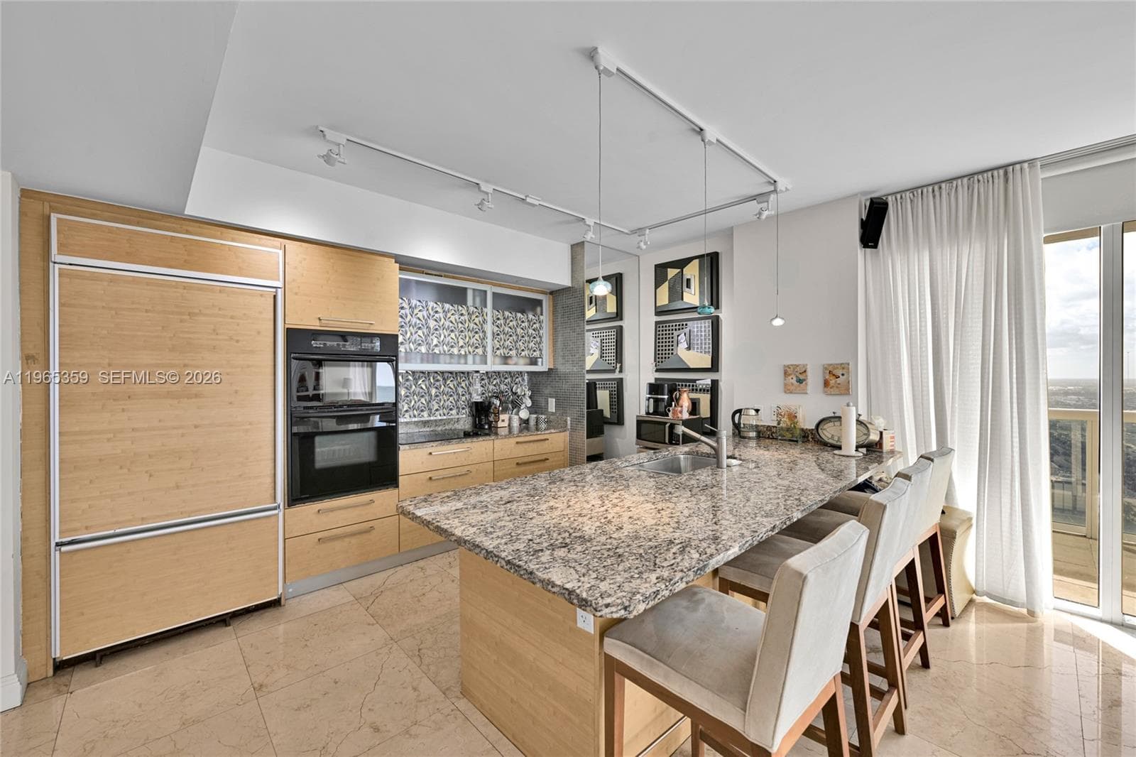 1830 Ocean Dr 4708 photo 6
