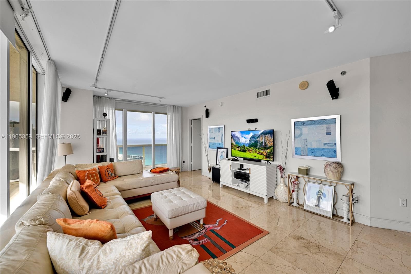 1830 Ocean Dr 5