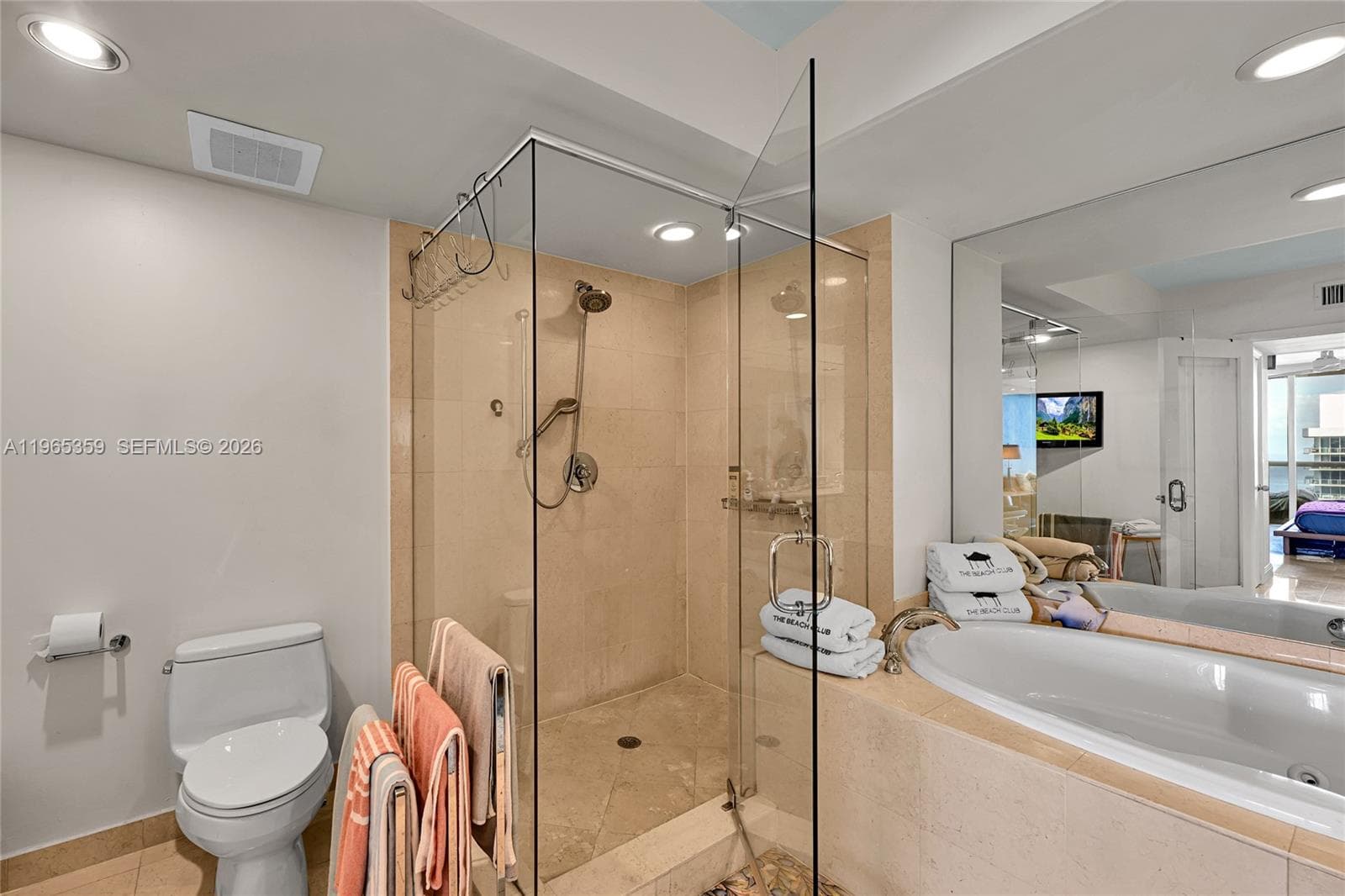1830 Ocean Dr 4708 photo 15
