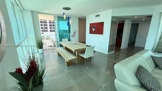 101 Fort Lauderdale Beach Blvd 5