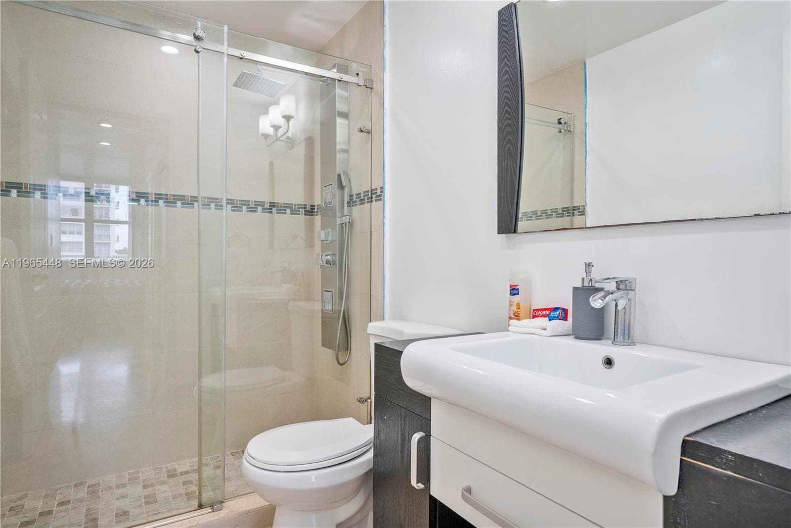 5601 Collins Ave 423 photo 5