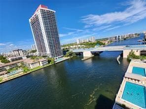 1817 S Ocean Dr 219 photo 19