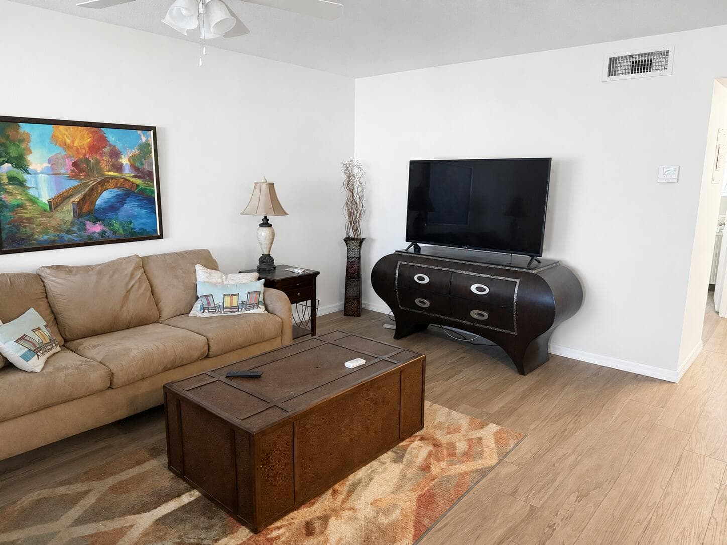 111 Shore Court #302 5