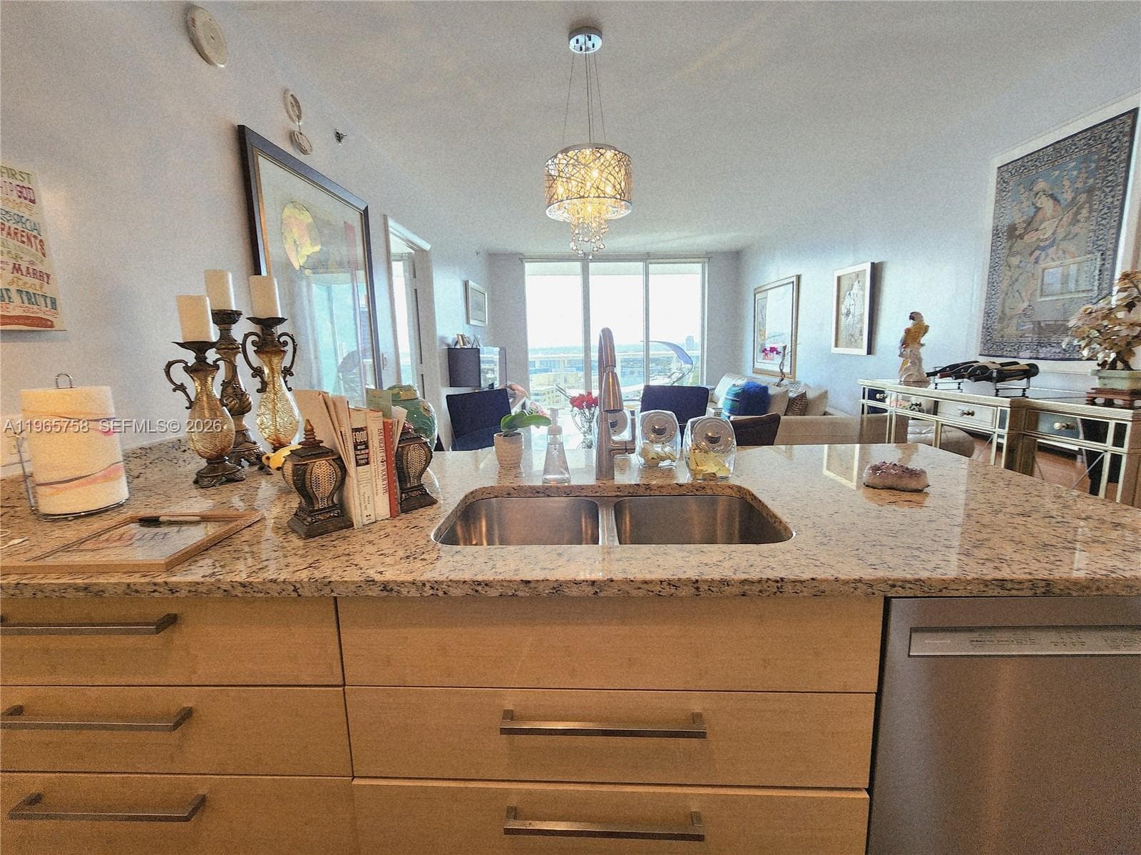 1800 Ocean Dr 2406 photo 17