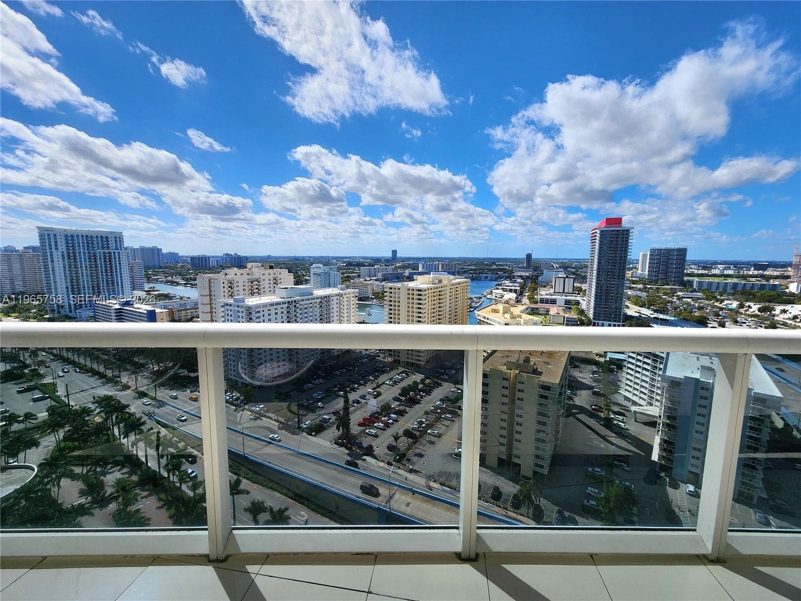 1800 Ocean Dr 5