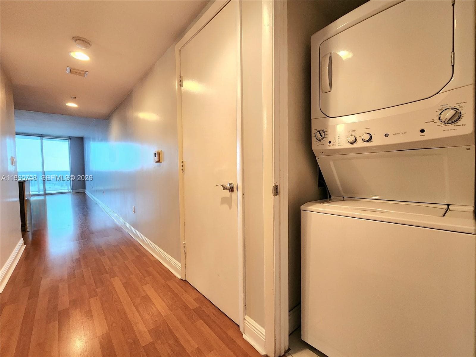 1800 Ocean Dr 2406 photo 20