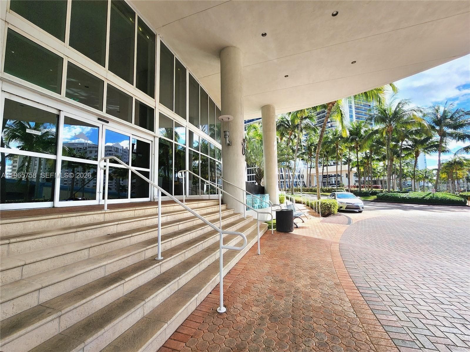 1800 Ocean Dr 2406 photo 24