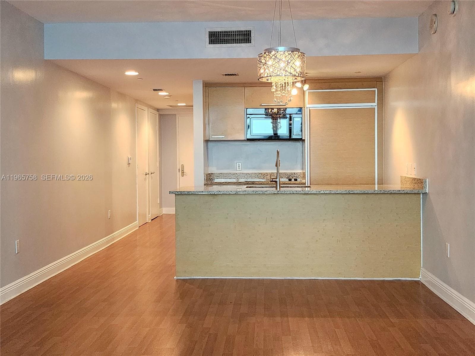1800 Ocean Dr 2406 photo 8
