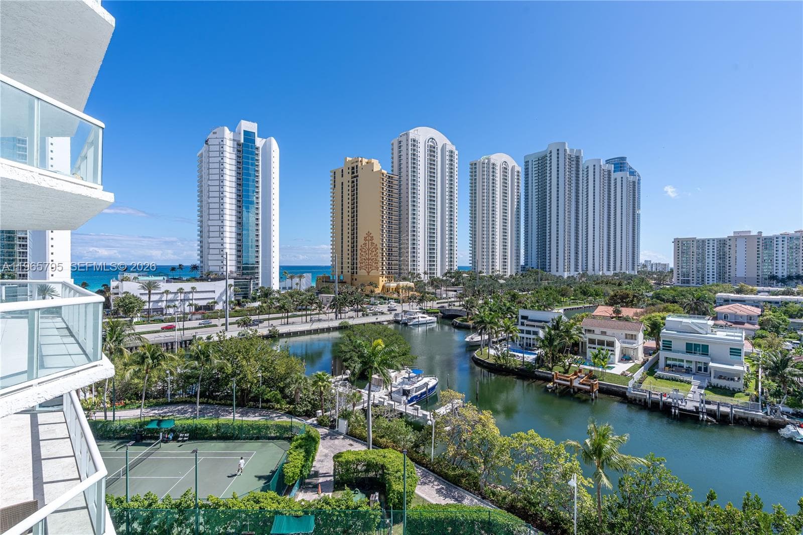 16400 Collins Ave 744 photo 2