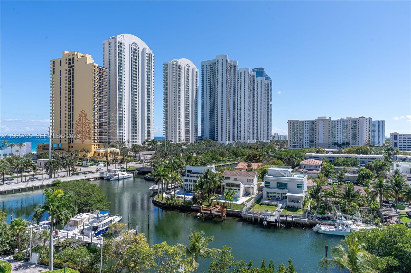 16400 Collins Ave 744 photo 7