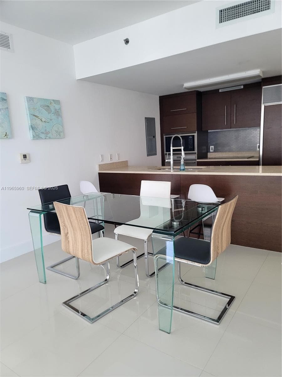 475 Brickell Ave 3709 photo 17