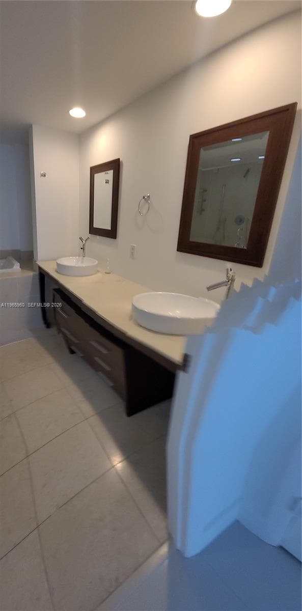 475 Brickell Ave 3709 photo 3