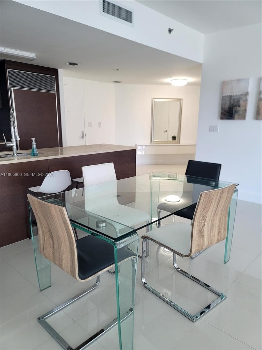 475 Brickell Ave 3709 photo 9