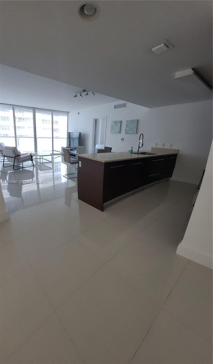 475 Brickell Ave 3709 photo 4