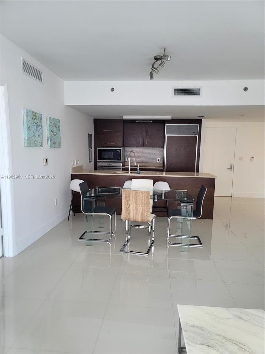 475 Brickell Ave 3709 photo 8