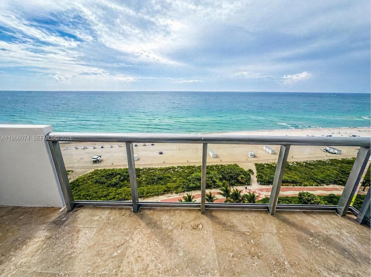 6039 Collins Ave 1625 photo 1