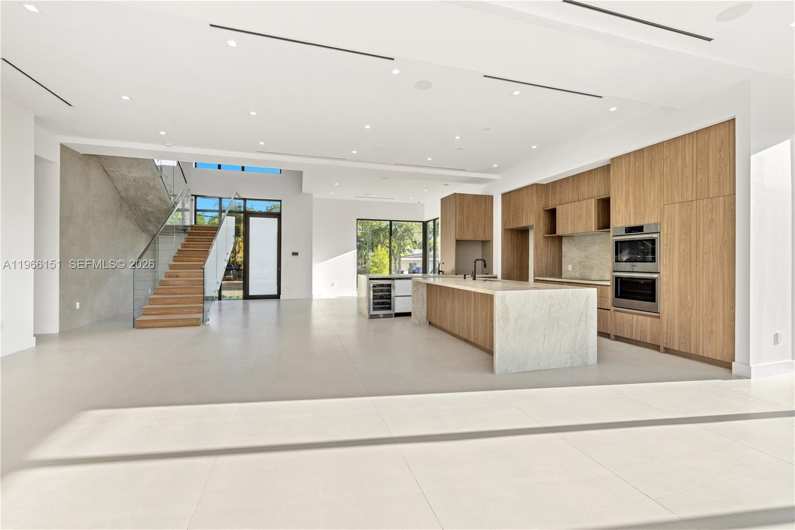 2050 Hibiscus Dr photo 7