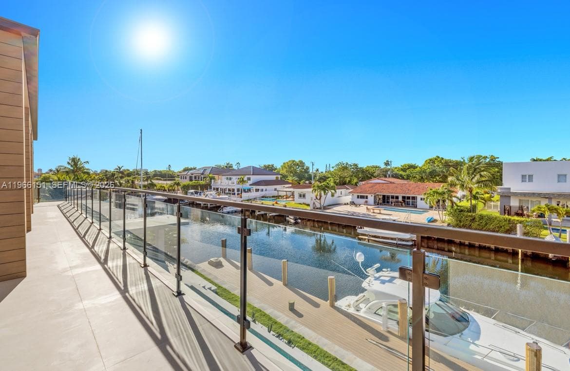 2050 Hibiscus Dr photo 15