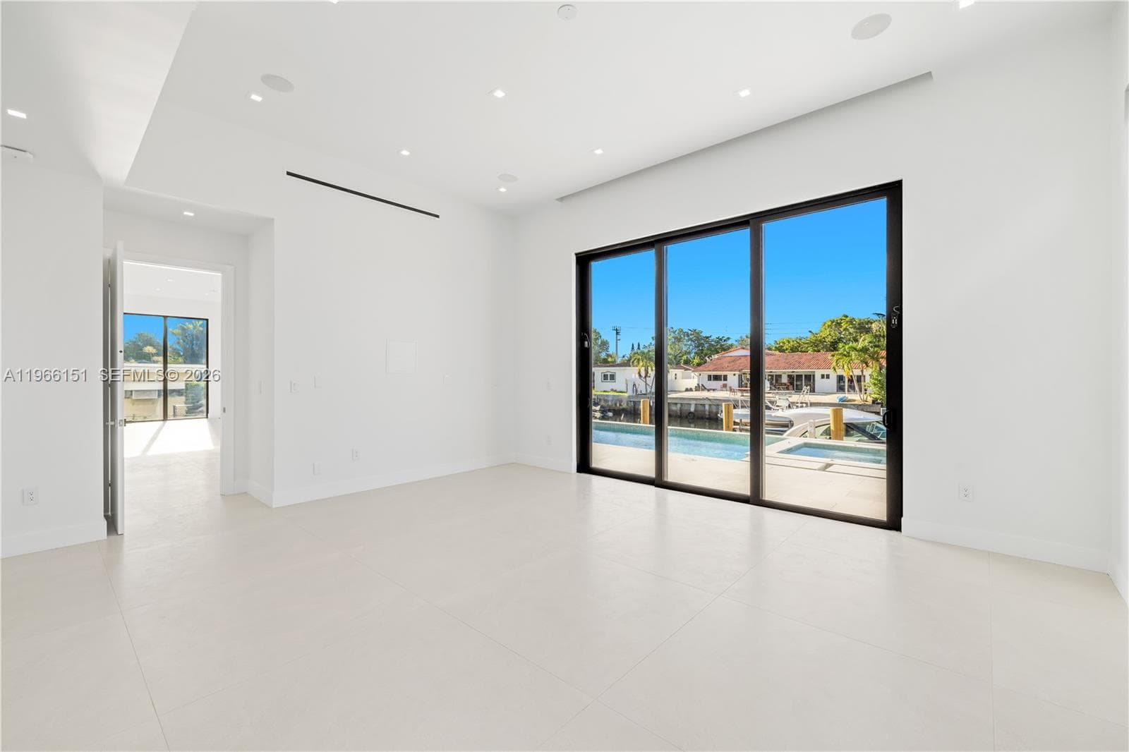 2050 Hibiscus Dr photo 8