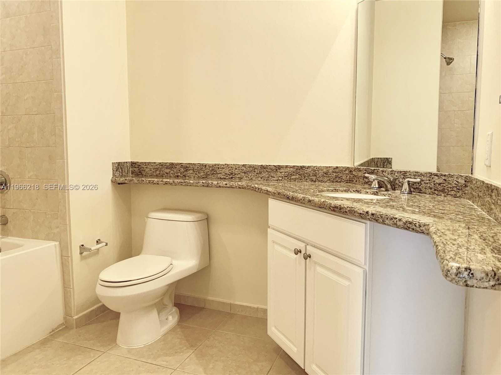 3001 NE 185th St 103 photo 6