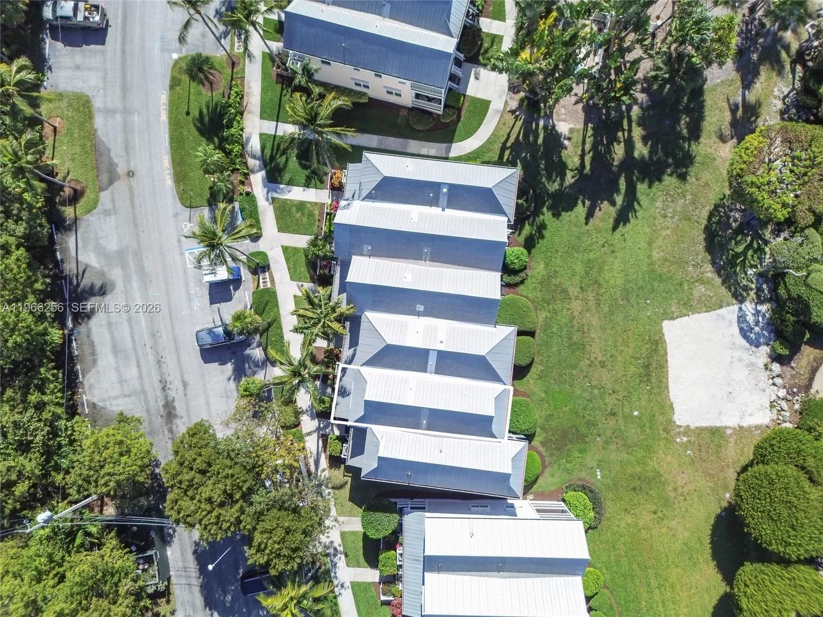 5075 Sunset Village Dr 5