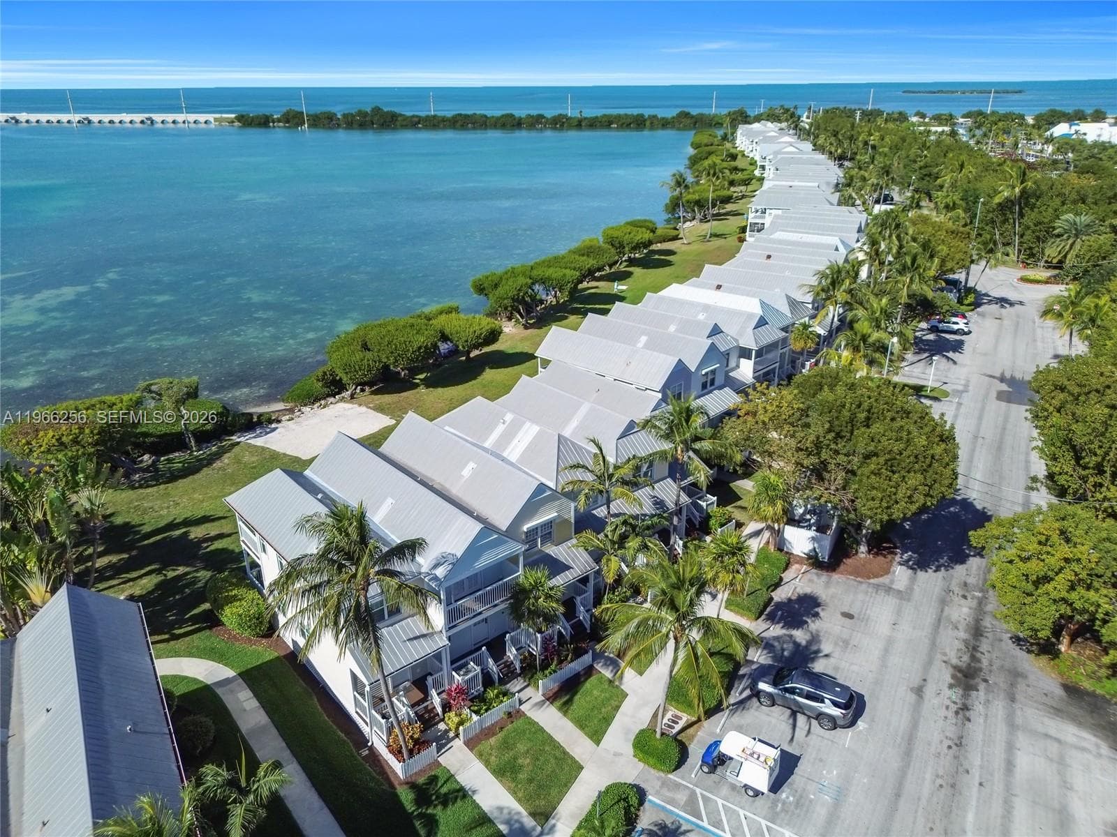 5075 Sunset Village Dr photo 10