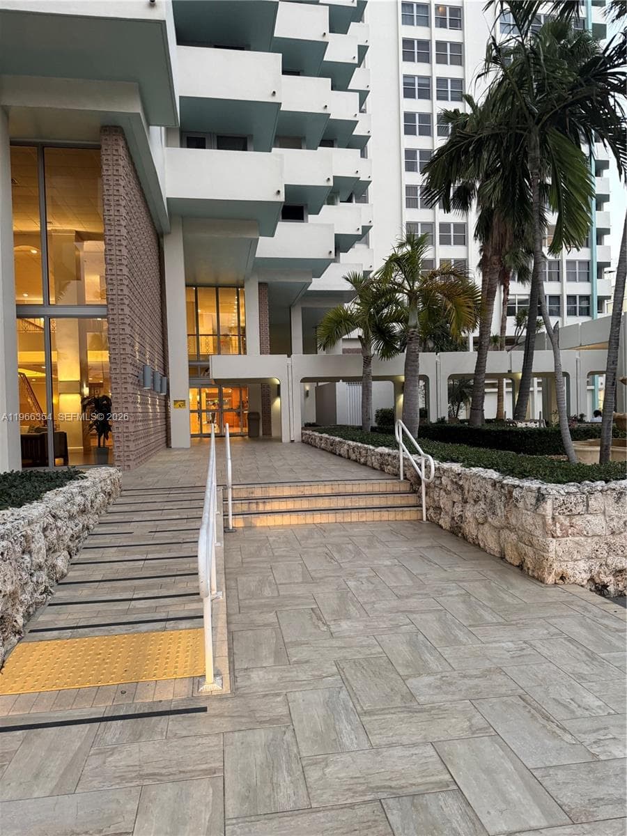 2899 Collins Ave 936 photo 3