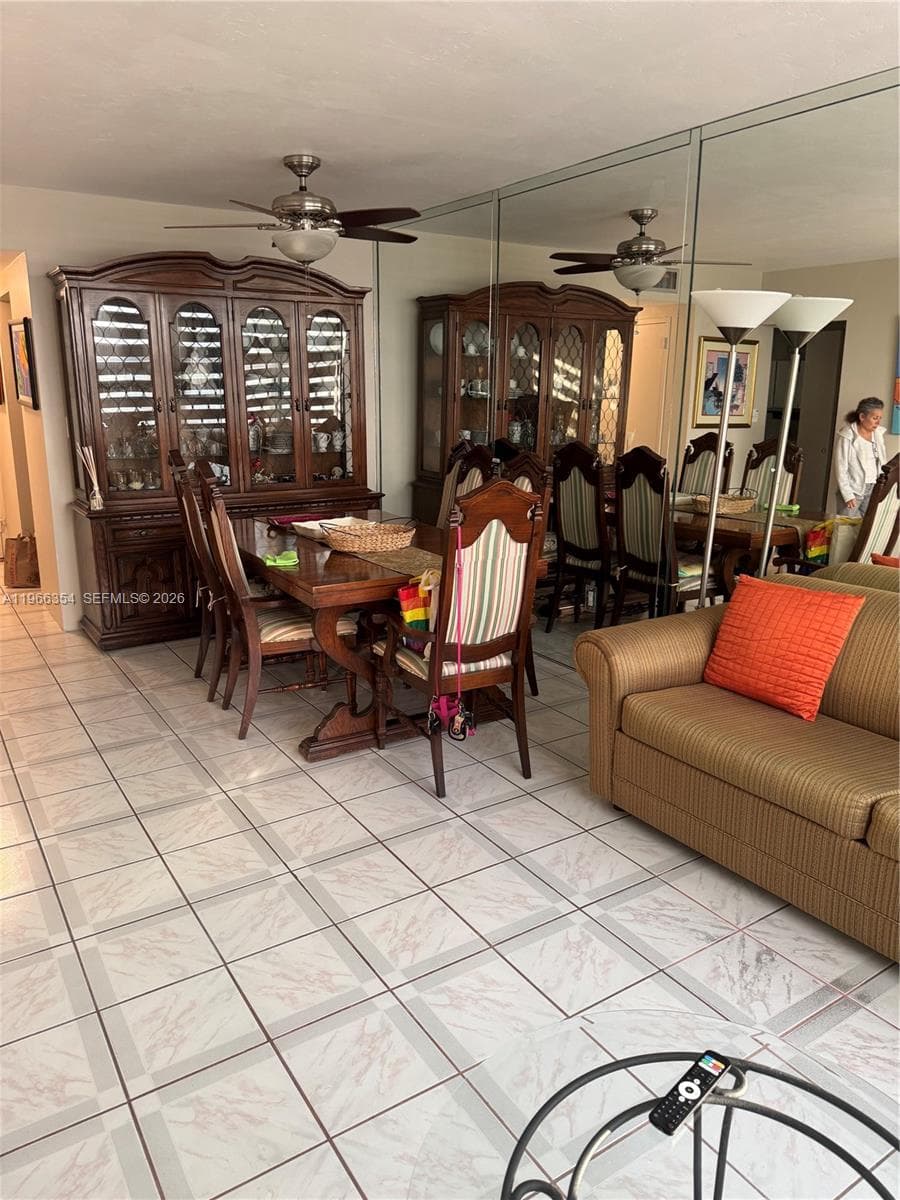 2899 Collins Ave 936 photo 24