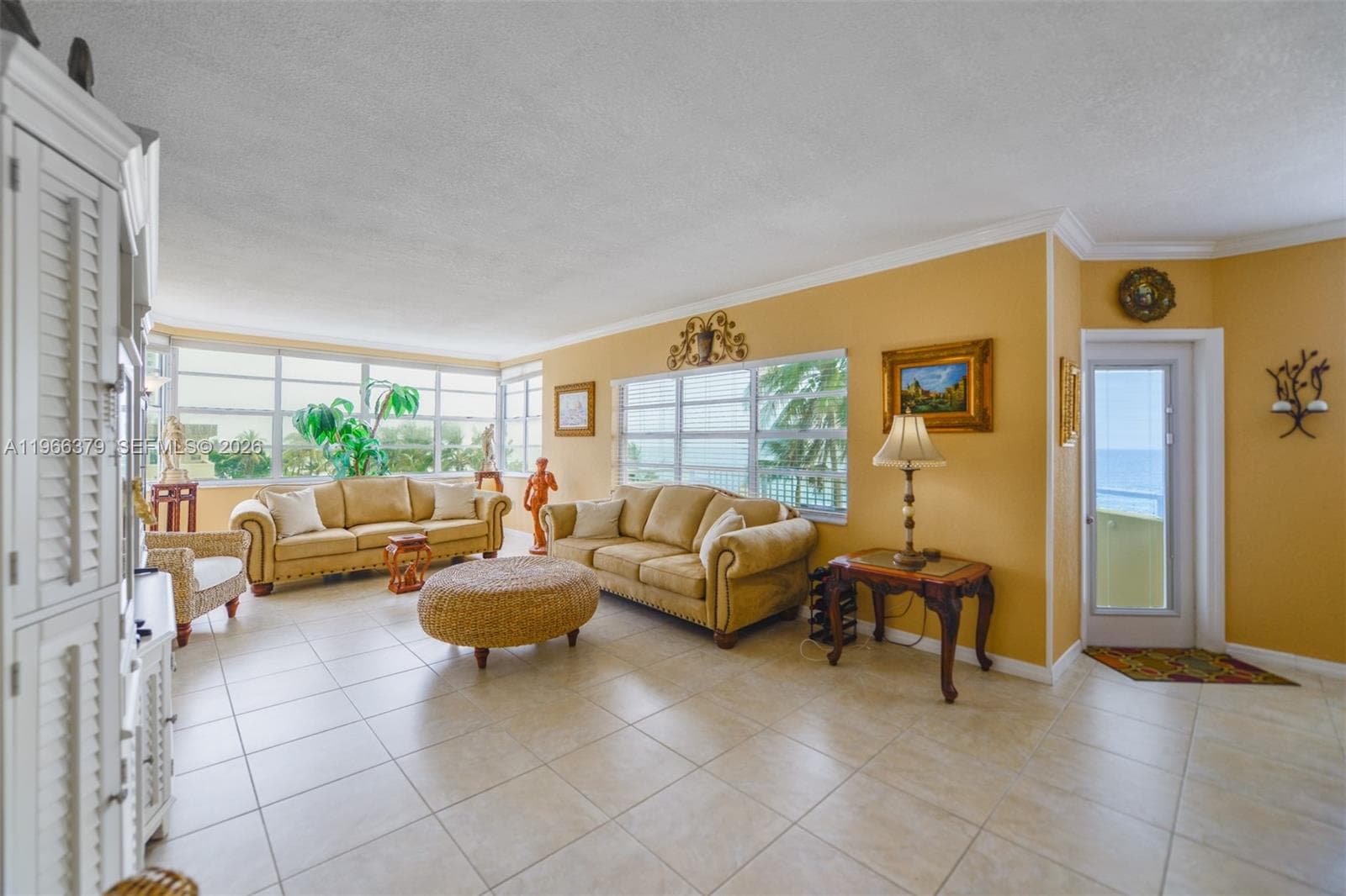 1950 Ocean Dr 2