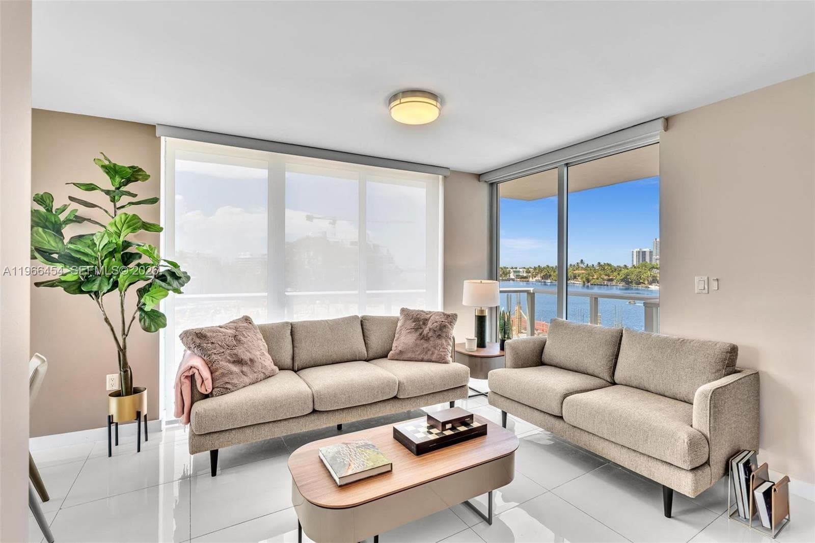 9901 E Bay Harbor Dr 403 photo 6
