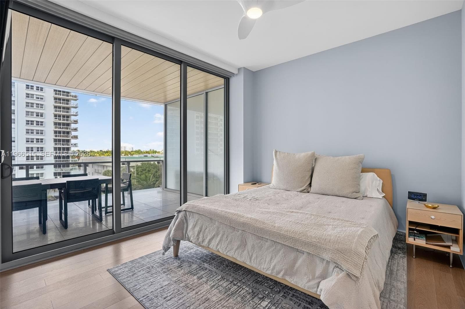 5775 Collins Ave 506 photo 17