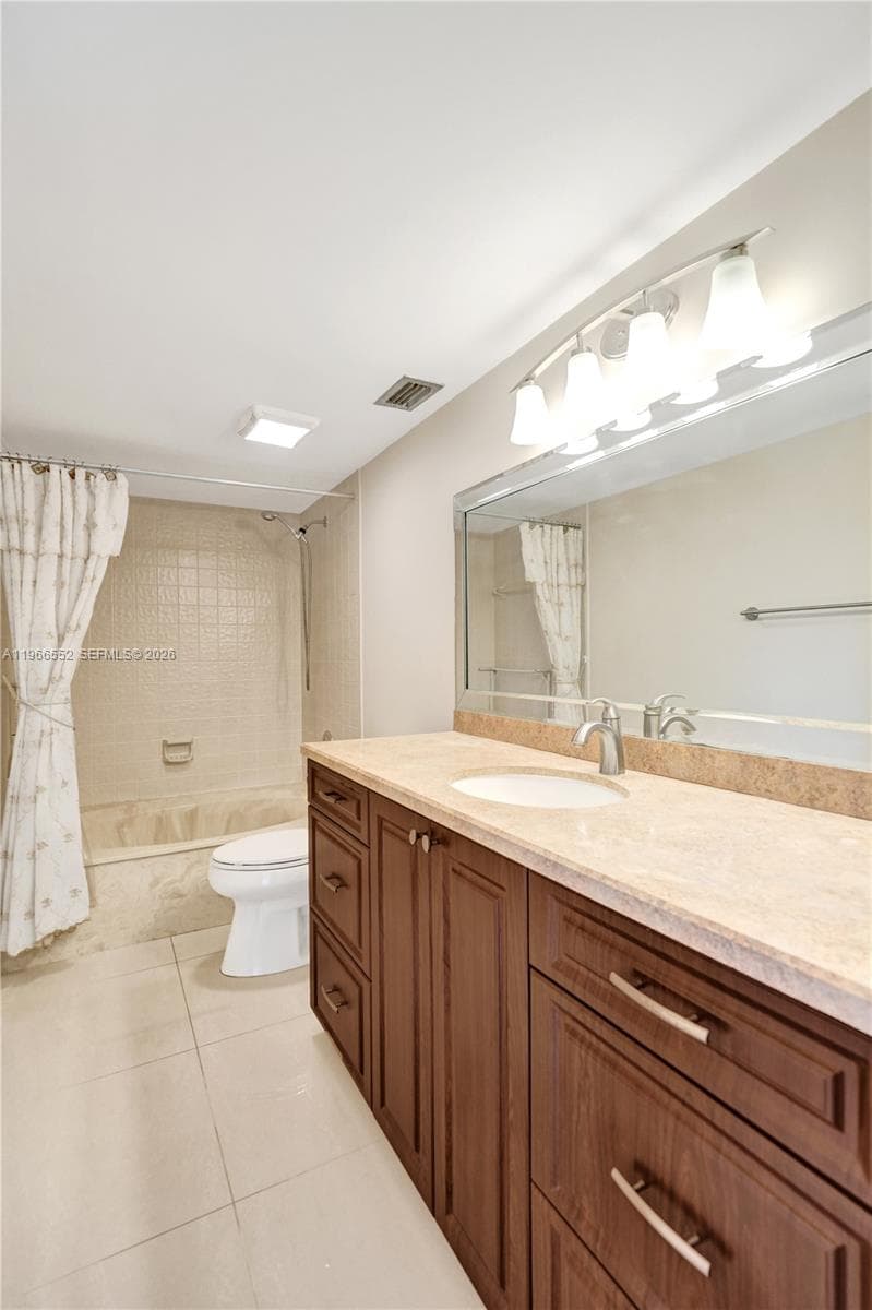 14475 Strathmore Ln 406 photo 19