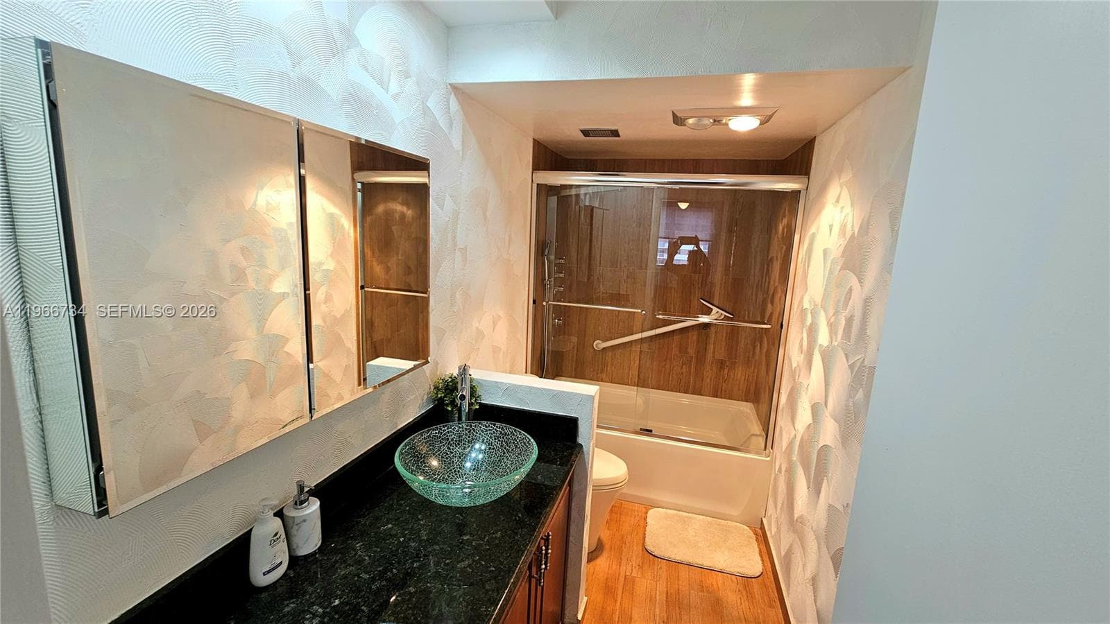 1980 Ocean Dr 7F photo 25