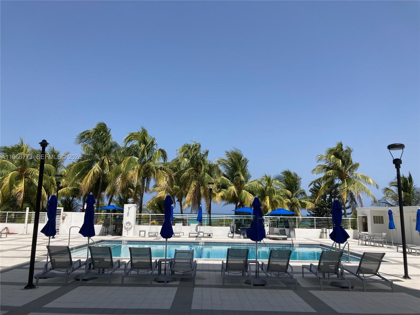 5001 Collins Ave 1K photo 17