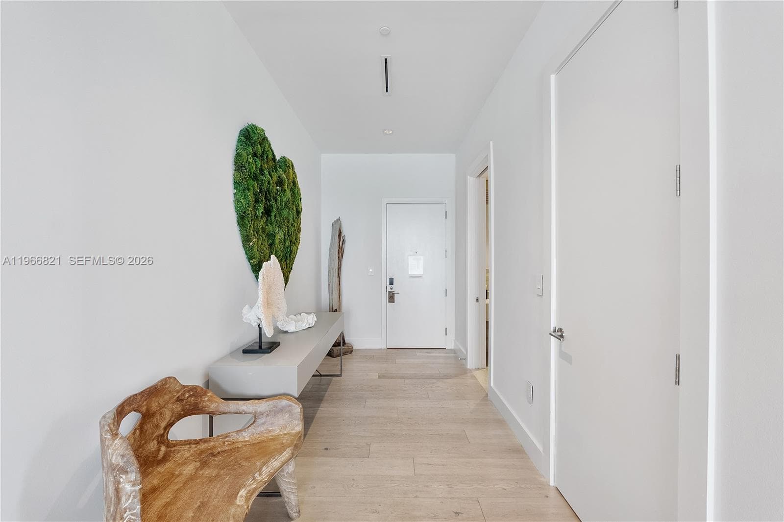 102 24th St PH-1612 photo 8