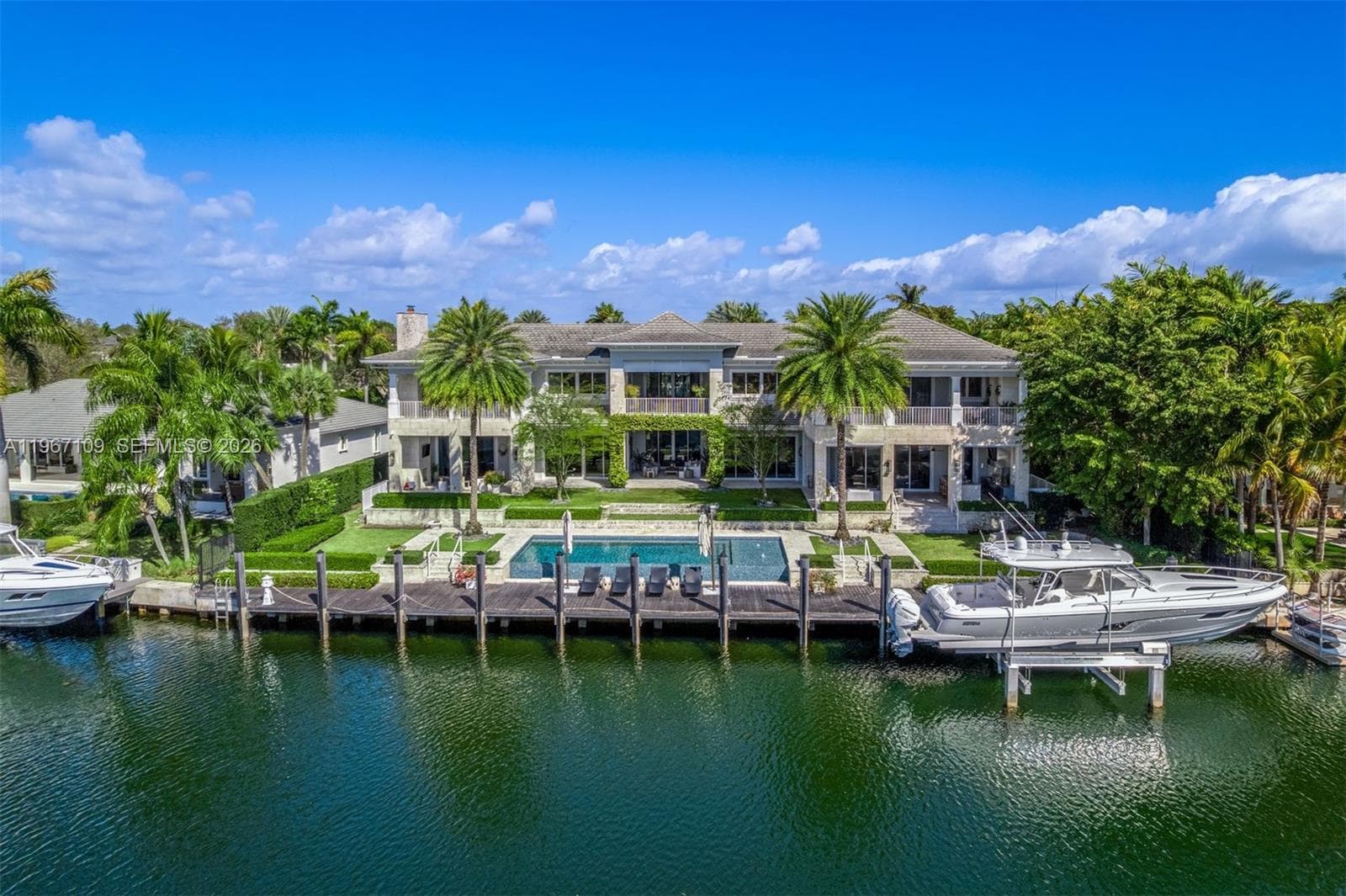 550 Marquesa Dr 1
