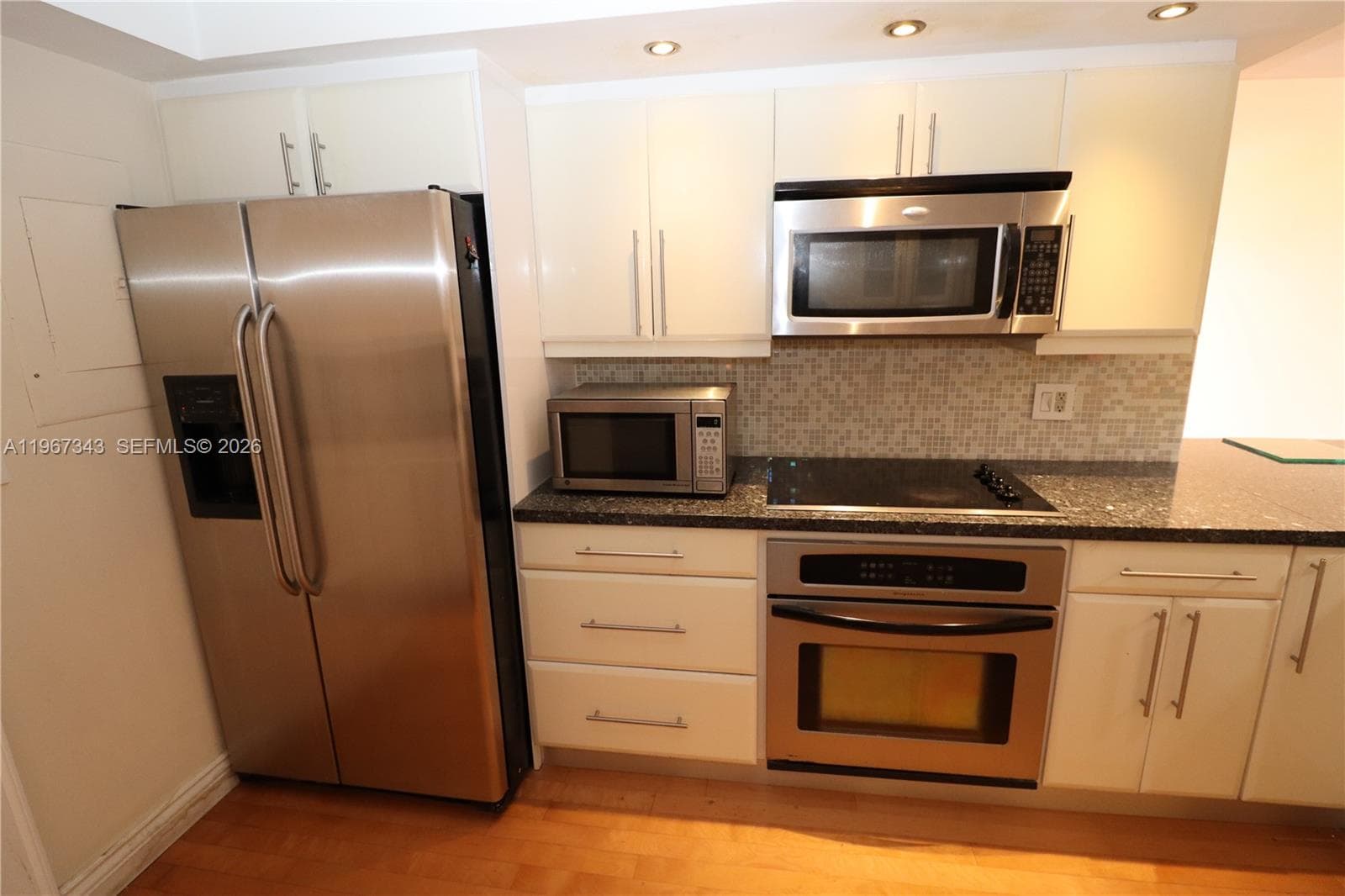 1800 114th St 608 photo 7
