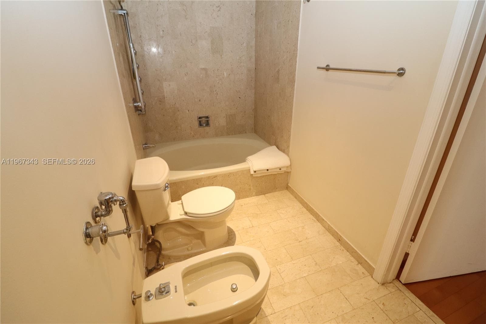 1800 114th St 608 photo 20