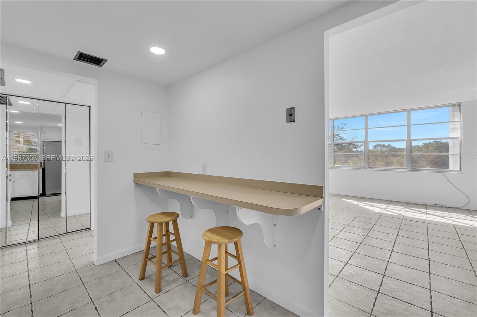 2781 Taft St 303 photo 21