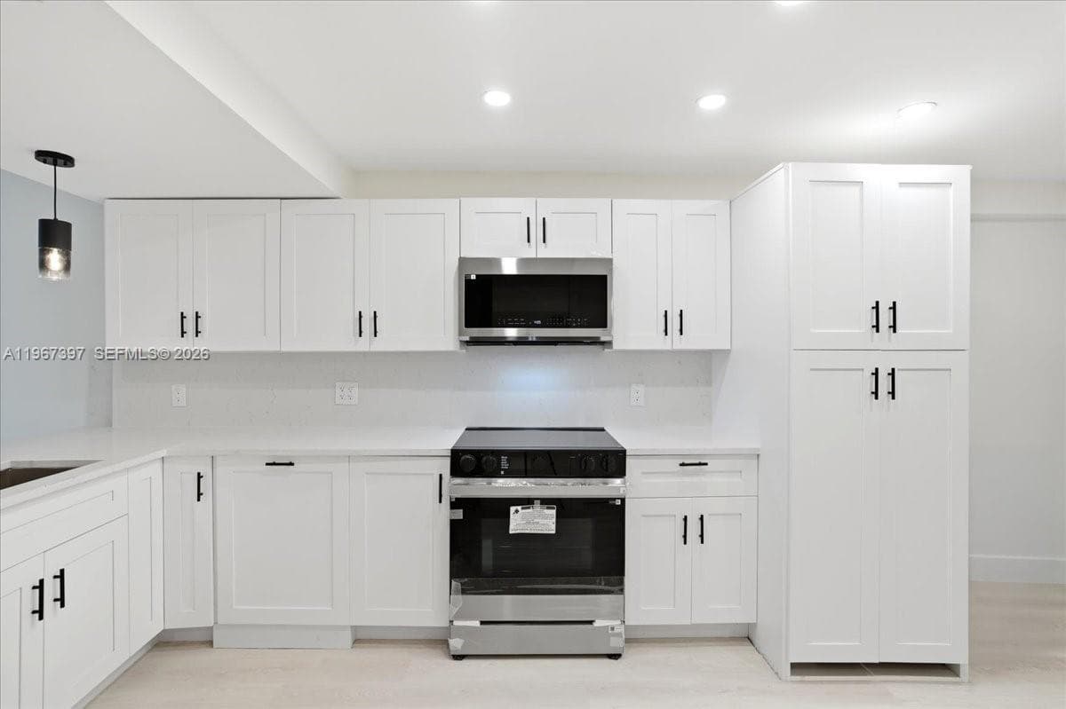 155 Isle Of Venice Dr 701 photo 10