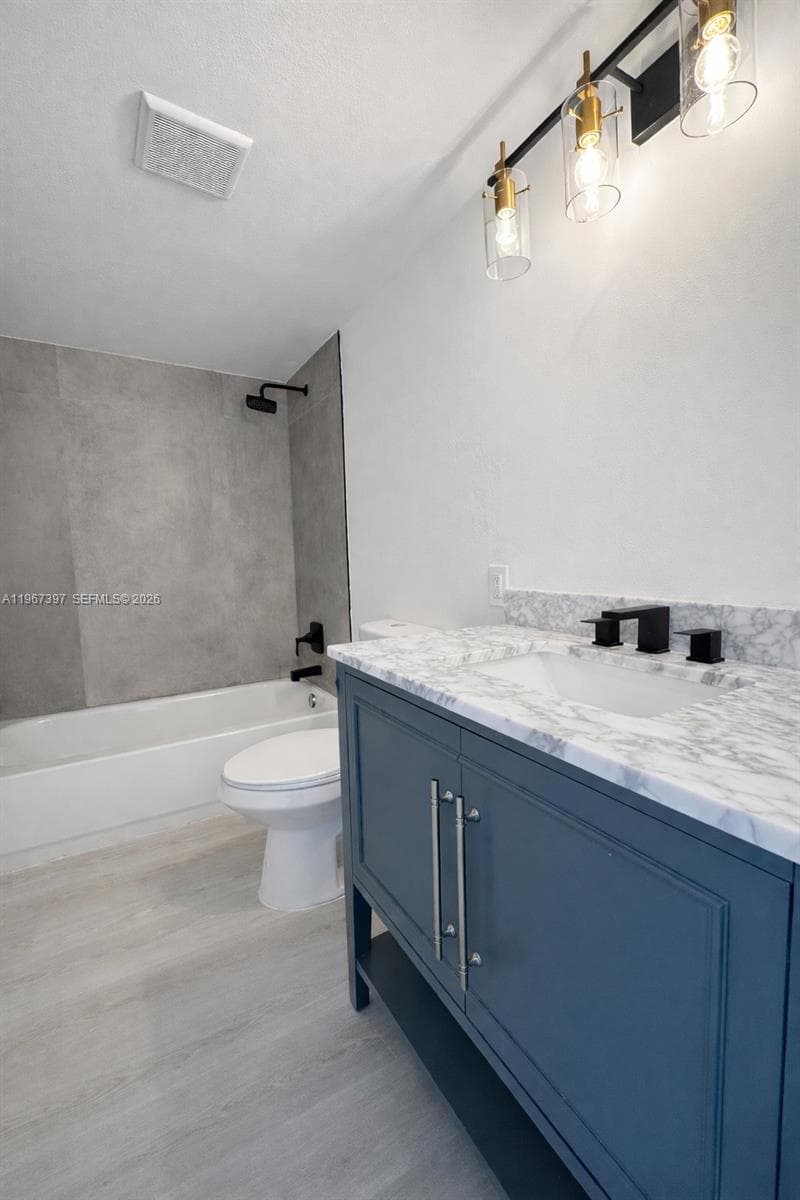 155 Isle Of Venice Dr 701 photo 19