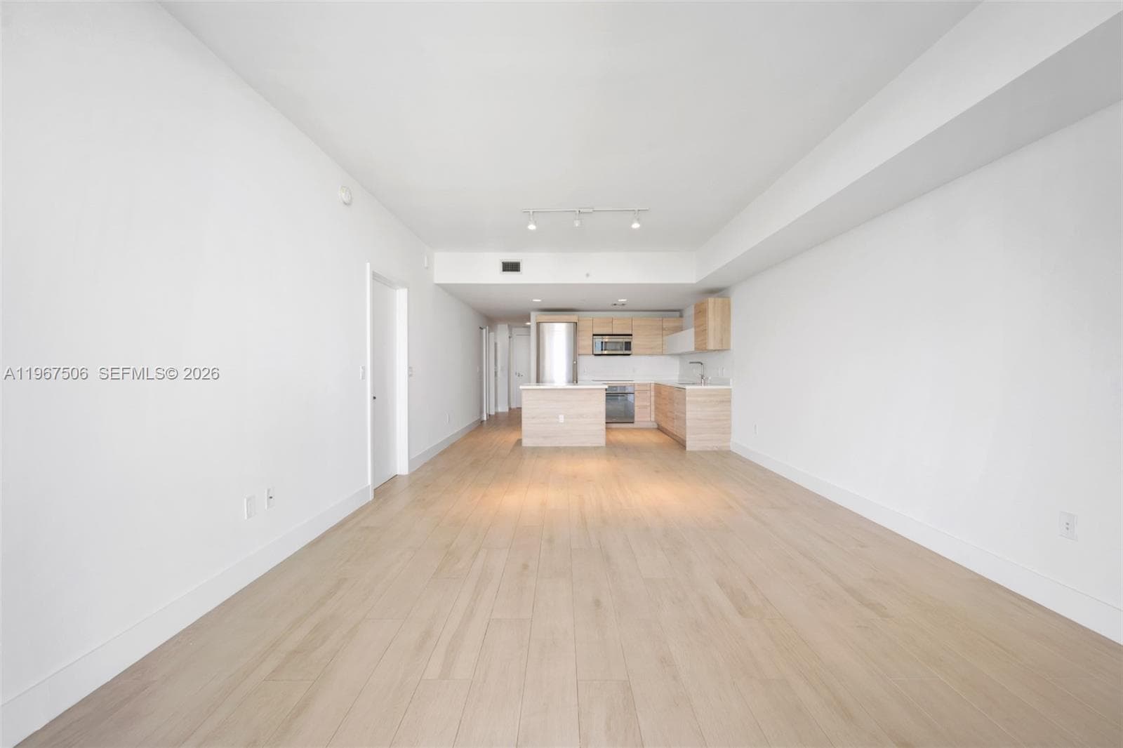 16385 Biscayne Blvd 3020 photo 7