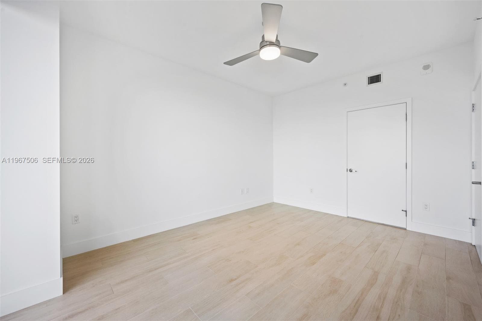 16385 Biscayne Blvd 3020 photo 18