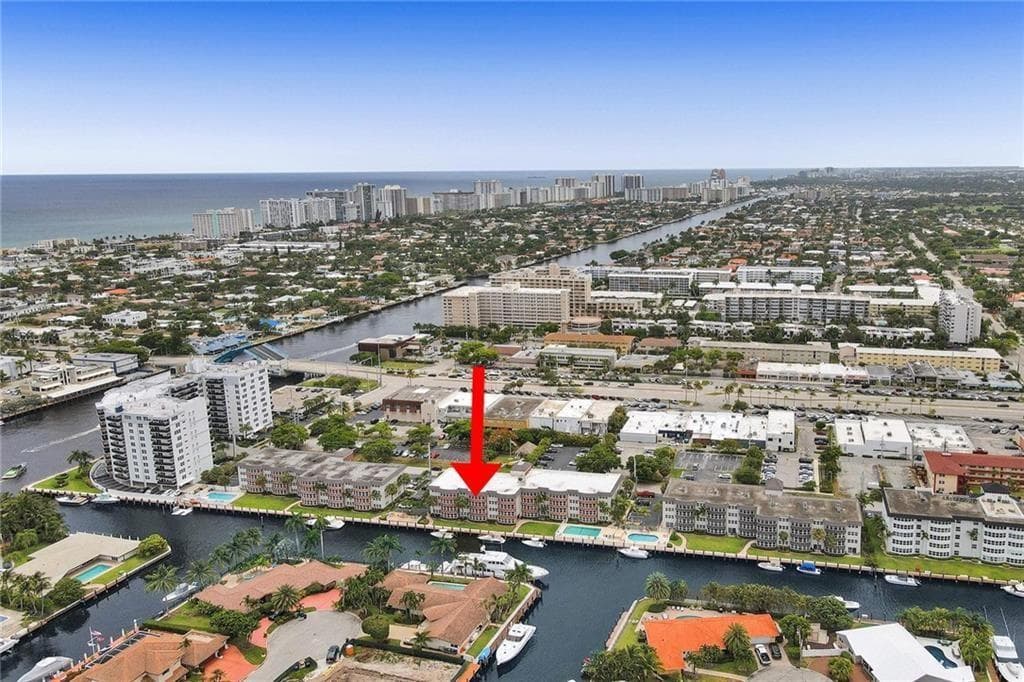 3111 NE 51st Street #305 2